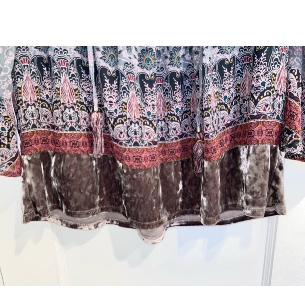 Colorful Blouse - Picture 3 of 4